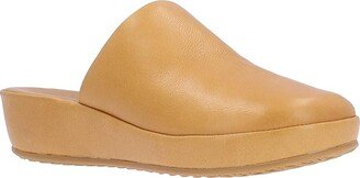 Cady (Lioness) Women's Slippers