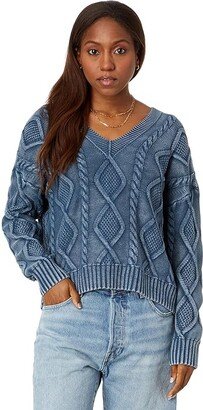 Cable Stitch V-Neck Pullover (Dark Denim Acid Wash) Women's Sweater