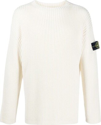 Compass-badge chunky-knit jumper