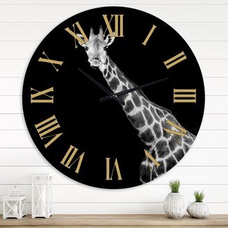 Designart 'Close Up Portrait Of A Giraffe I' Farmhouse wall clock