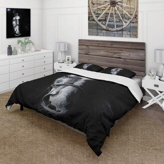 Designart 'Horse Staring Sinister' Farmhouse Duvet Cover Set