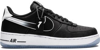 x Colin Kaepernick Air Force 1 '07 QS sneakers