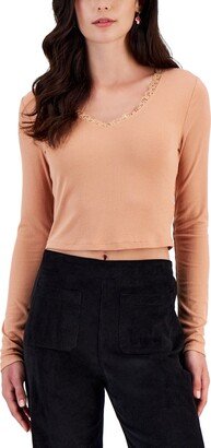Juniors' Lace-Trimmed V-Neck Ribbed Top