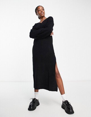 Ellen v-neck sweater dress in black