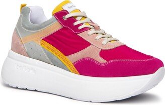 Retro Sporty Platform Sneaker