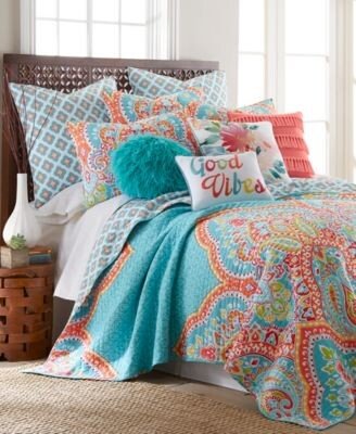 Majestic Reversible Quilt Sets