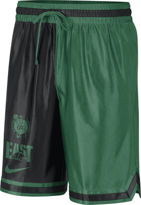 Boston Celtics Courtside Men's Dri-FIT NBA Graphic Shorts in Green