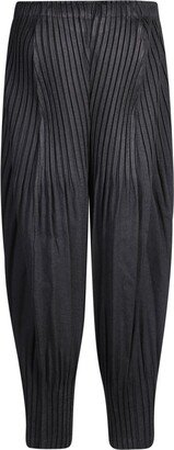 Fully-Pleated Tapered-Leg Cropped Trousers