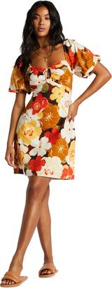 Juniors' Shine Bright Floral-Print Fit & Flare Cotton Seersucker Dress