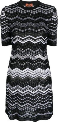 Zigzag-Design Short-Sleeve Minidress