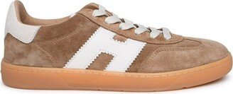 H647 Low-Top Sneakers