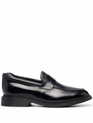 H576 low-heel loafers