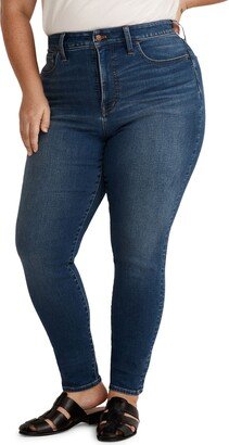 Curvy Roadtripper Authentic Skinny Jeans