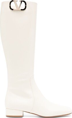 VLogo Type knee-high boots