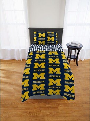 The Northwest Company COL 863 Michigan Wolverines Twin/XL Bed In a Bag Set