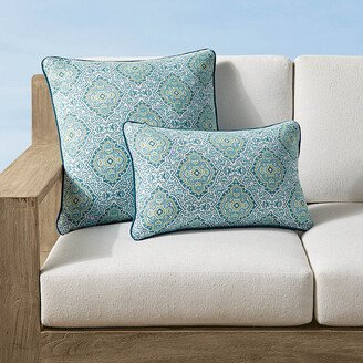 Mandas Medallion Indoor/Outdoor Pillow