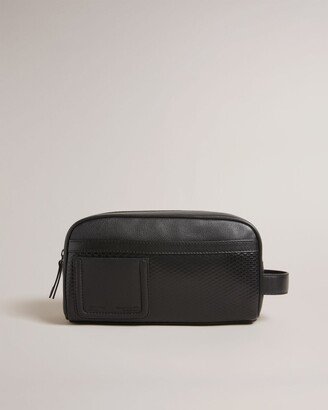 Woven Leather Washbag in Black